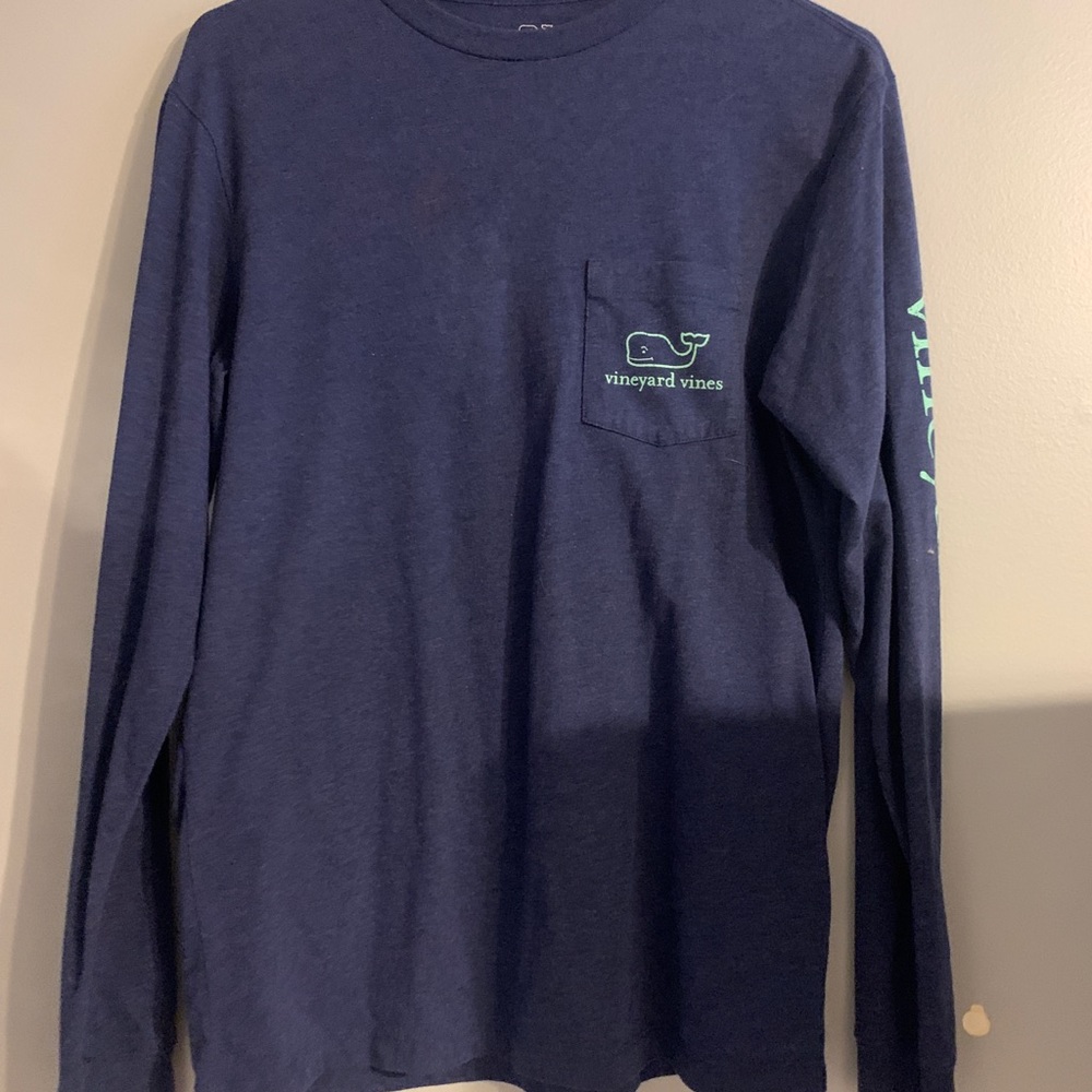 Long sleeve blue vineyard vines shirt